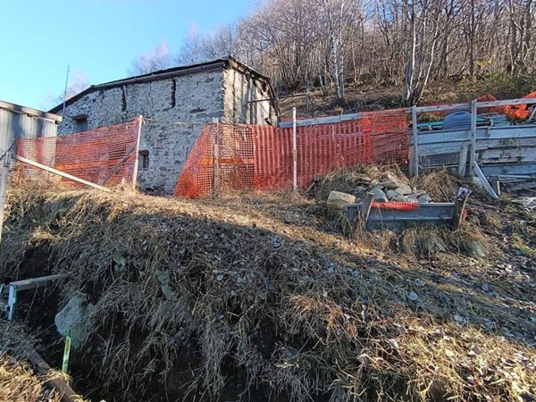 casa indipendente in vendita a Morbegno in zona Valle