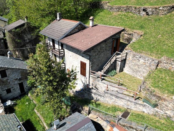 casa indipendente in vendita a Morbegno in zona Valle