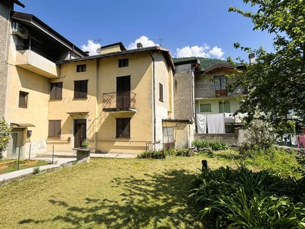 casa indipendente in vendita a Morbegno