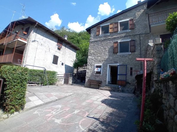 casa indipendente in vendita a Morbegno