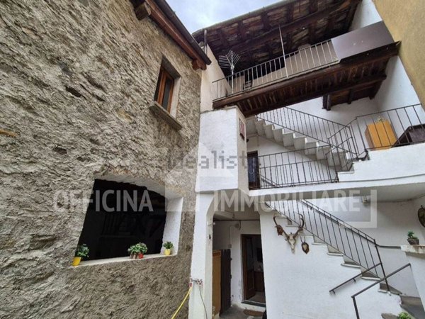 casa semindipendente in vendita a Morbegno