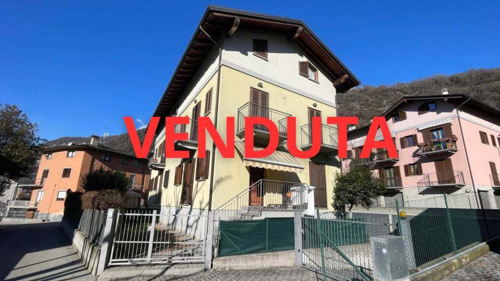 appartamento in vendita a Morbegno in zona Campovico