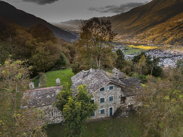 casa indipendente in vendita a Morbegno