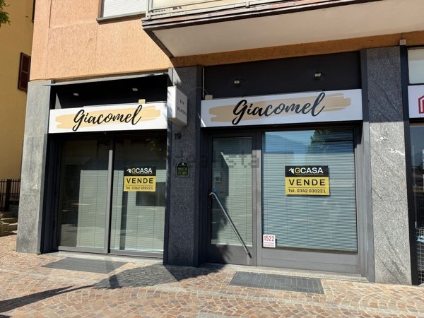 locale commerciale in vendita a Morbegno