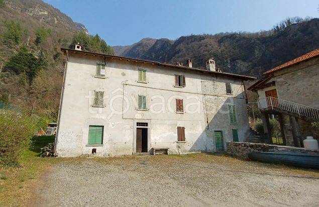 casa indipendente in vendita a Novate Mezzola
