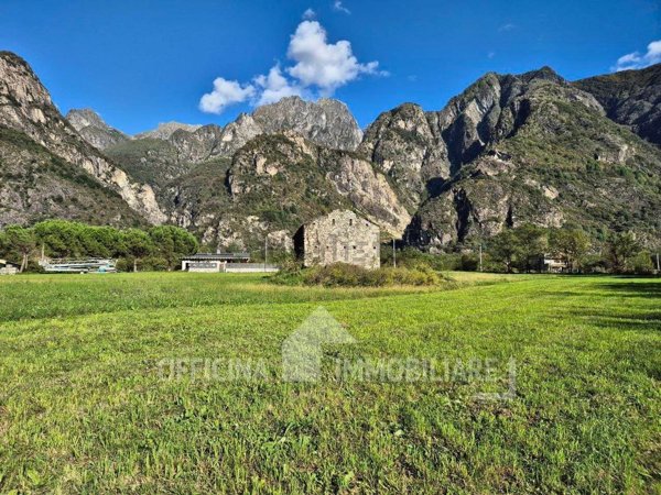 appartamento in vendita a Novate Mezzola