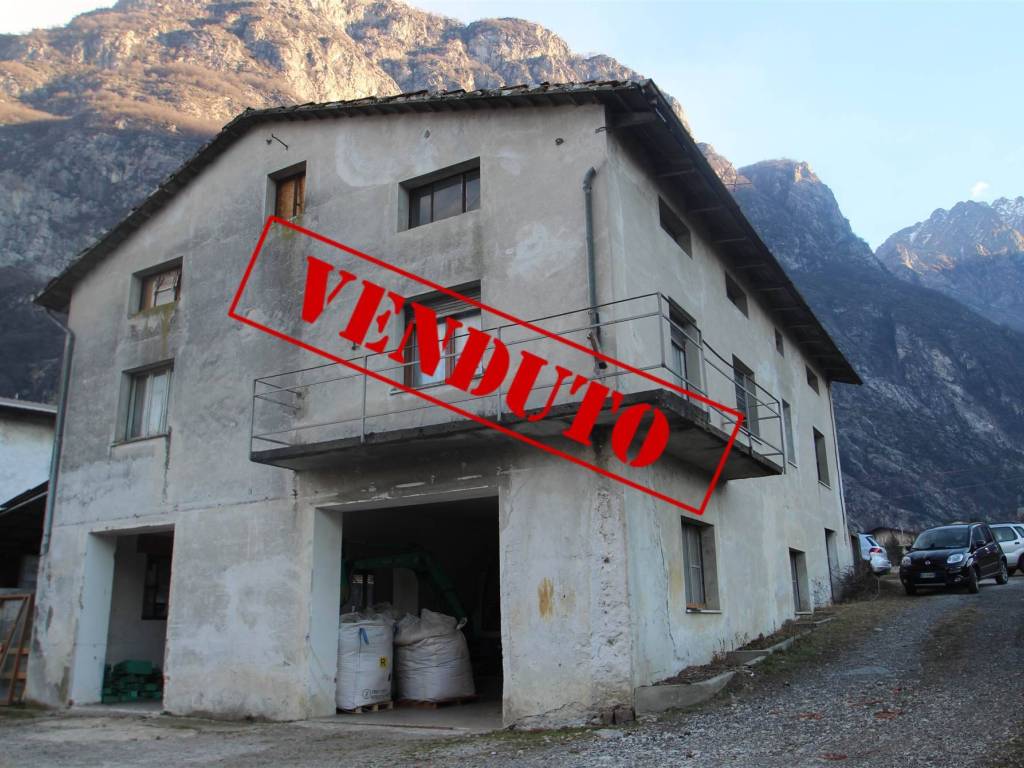 casa indipendente in vendita a Novate Mezzola