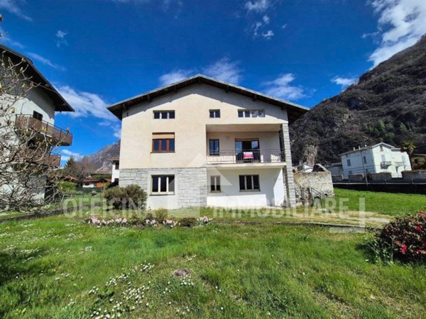 casa indipendente in vendita a Novate Mezzola
