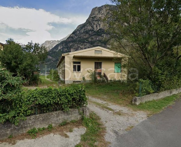 terreno edificabile in vendita a Novate Mezzola
