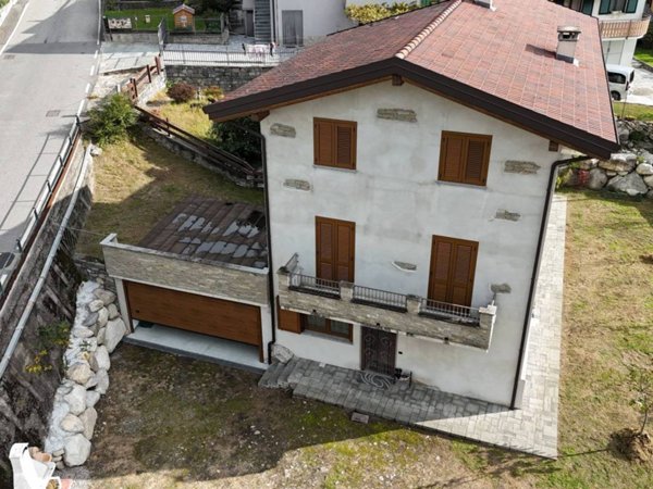 casa indipendente in vendita a Novate Mezzola