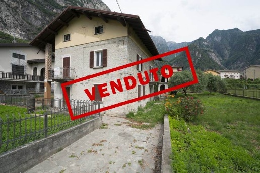casa indipendente in vendita a Novate Mezzola