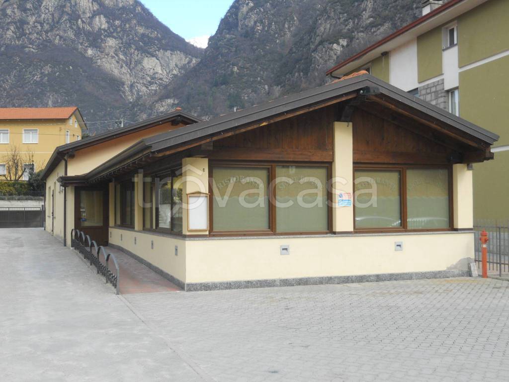 negozio in vendita a Novate Mezzola