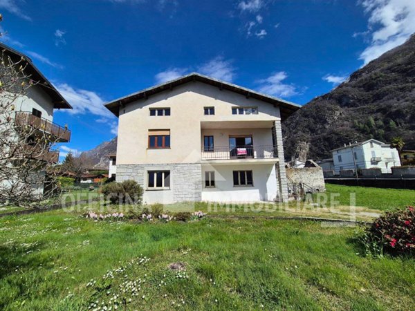 casa indipendente in vendita a Novate Mezzola