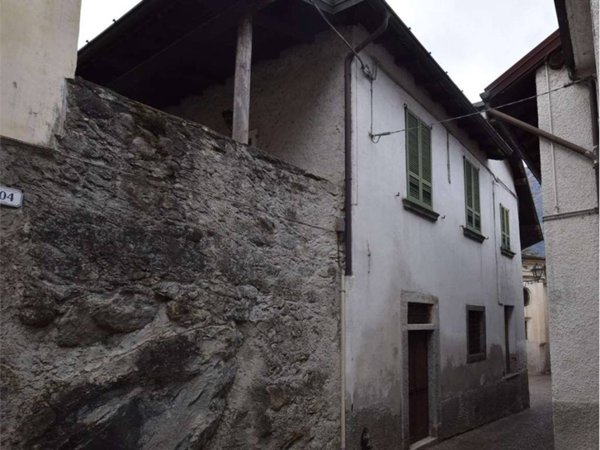 casa semindipendente in vendita a Novate Mezzola