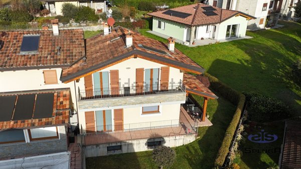 casa indipendente in vendita a Novate Mezzola