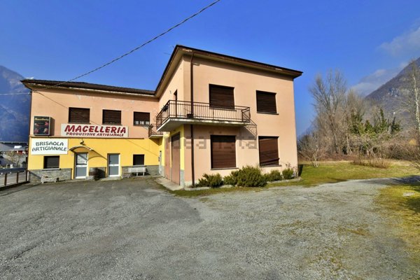 locale di sgombero in vendita a Novate Mezzola