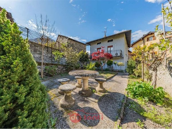 casa indipendente in vendita a Novate Mezzola