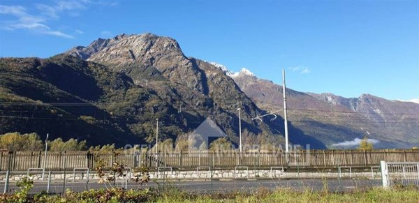 terreno edificabile in vendita a Novate Mezzola