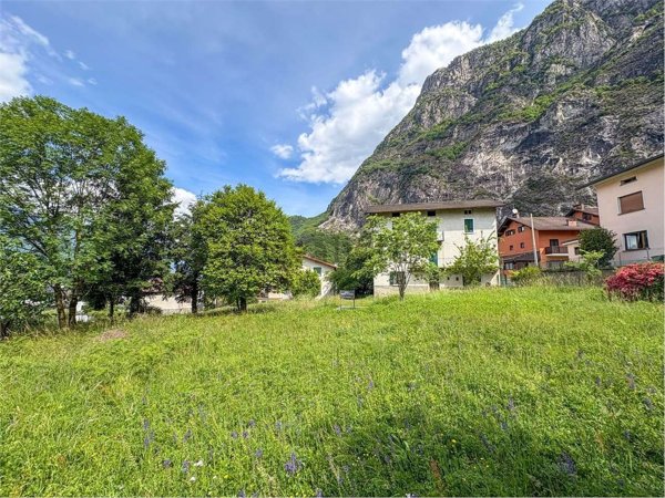 casa indipendente in vendita a Novate Mezzola