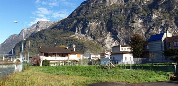 terreno in vendita a Novate Mezzola