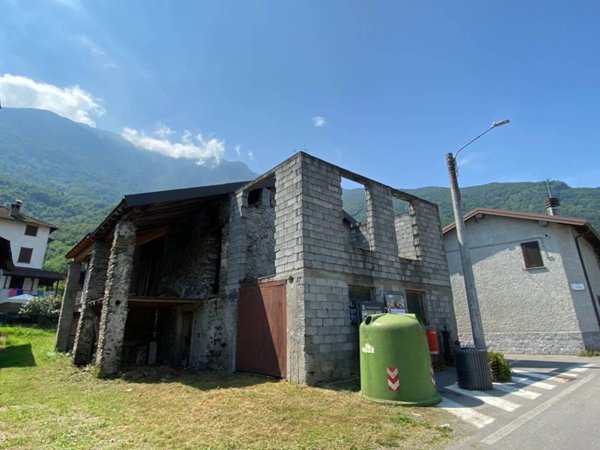 appartamento in vendita a Piantedo