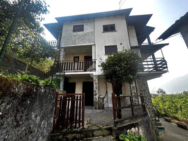 casa indipendente in vendita a Piantedo