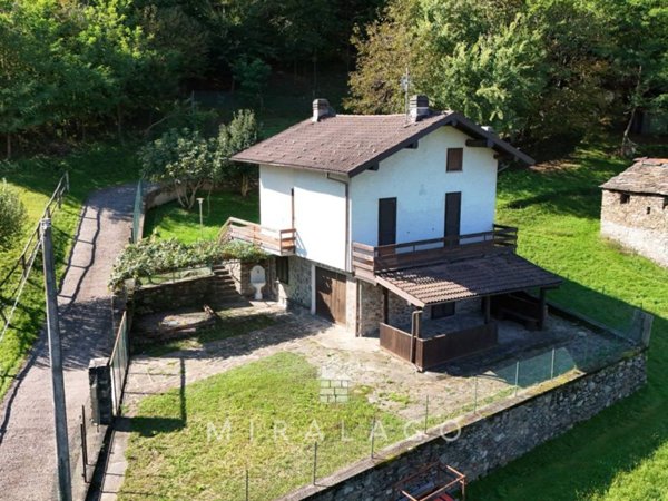 casa indipendente in vendita a Piantedo