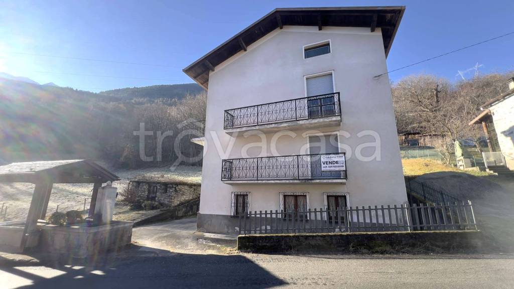 casa indipendente in vendita a Piateda