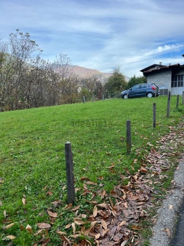 casa indipendente in vendita a Piateda