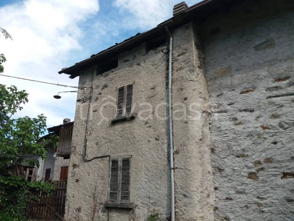 casa indipendente in vendita a Piateda