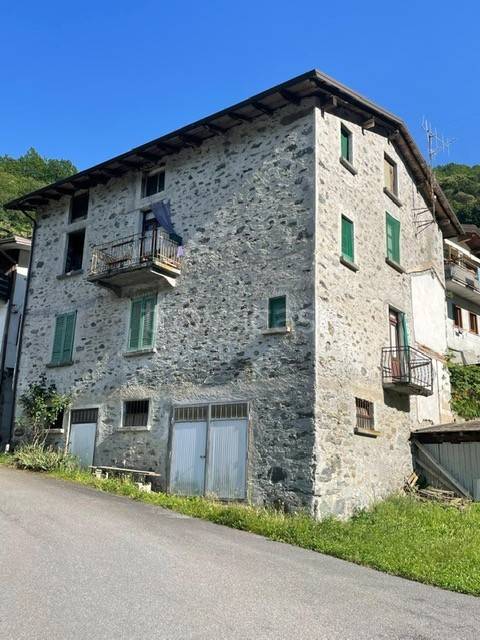 casa indipendente in vendita a Piateda