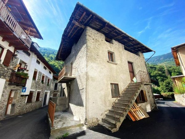 casa indipendente in vendita a Piateda