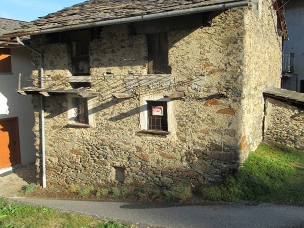 casa indipendente in vendita a Piateda