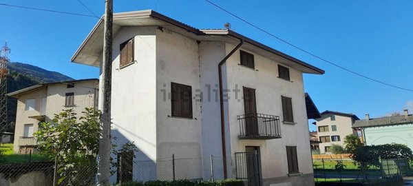 casa indipendente in vendita a Piateda