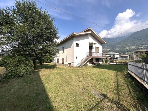 casa indipendente in vendita a Piateda
