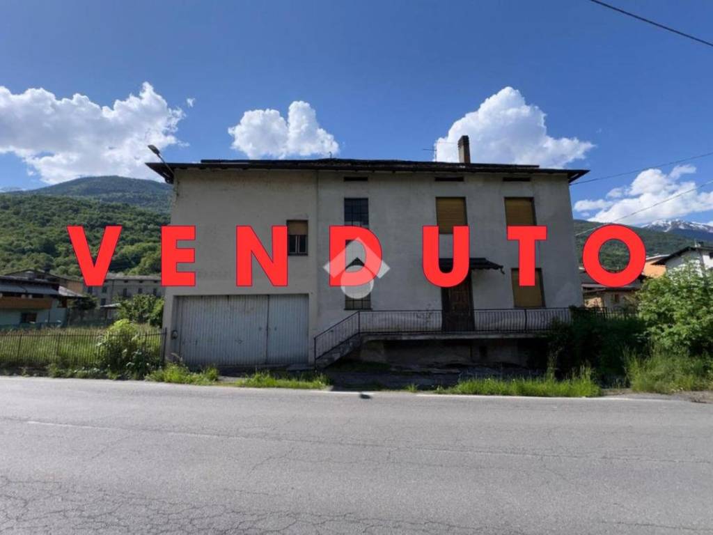 casa indipendente in vendita a Piateda