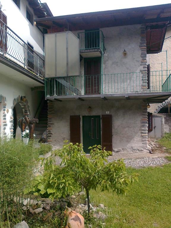 casa semindipendente in vendita a Piateda in zona Boffetto