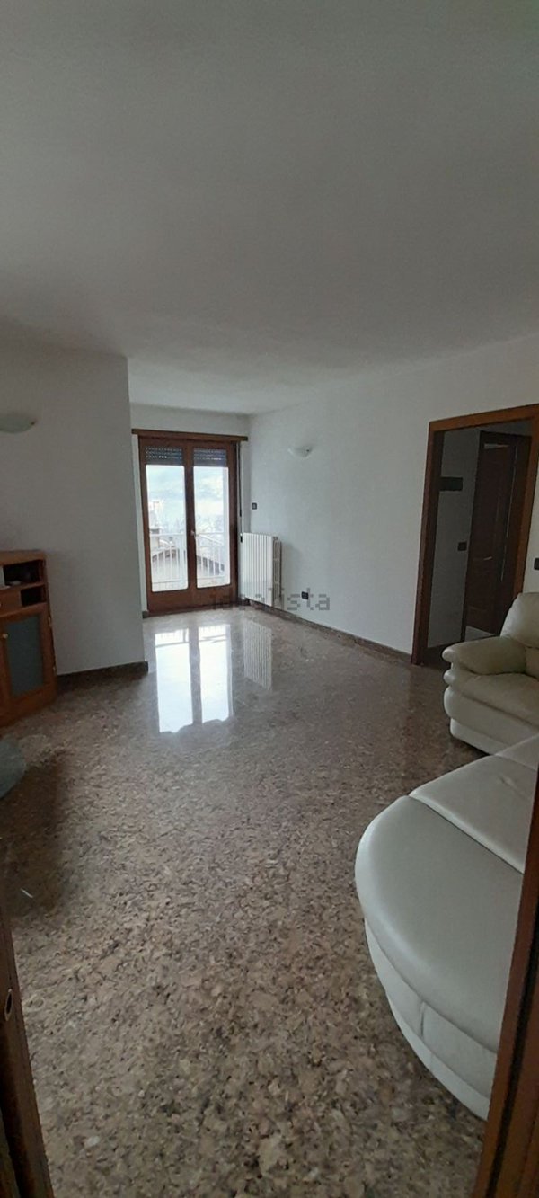 casa indipendente in vendita a Piateda