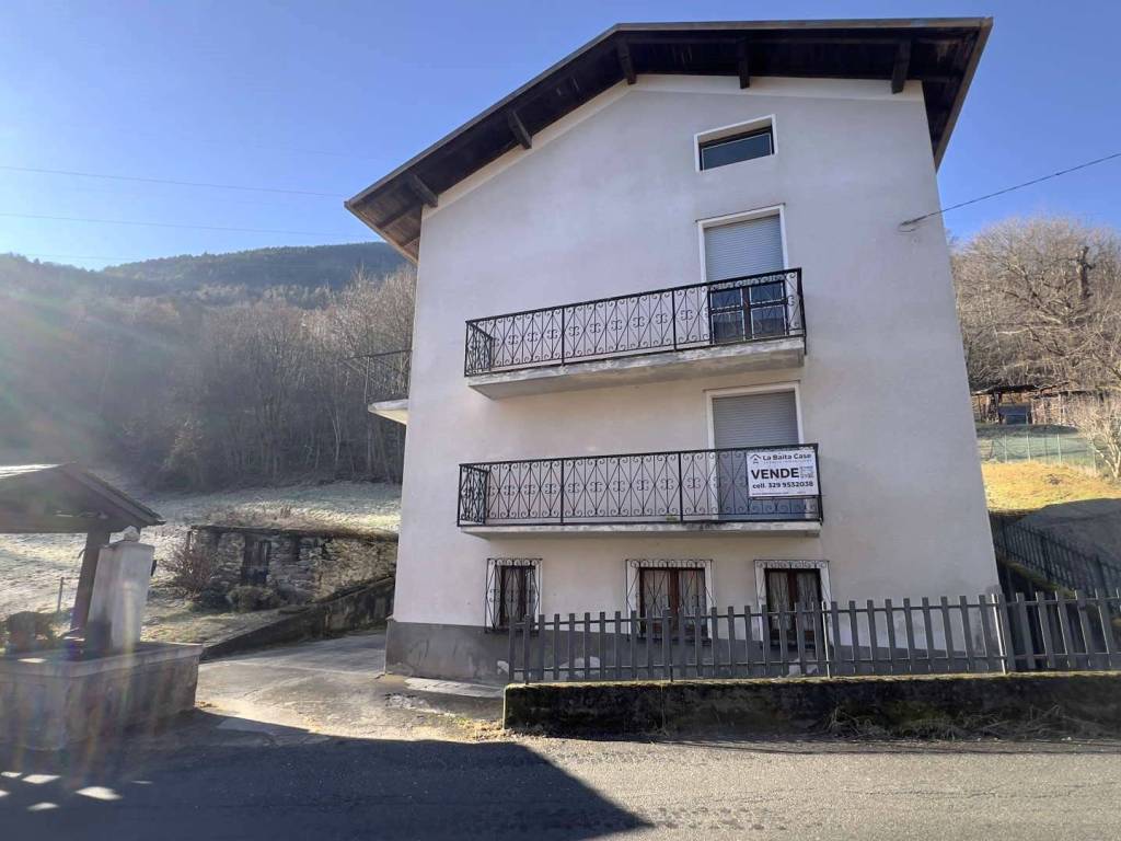 casa indipendente in vendita a Piateda