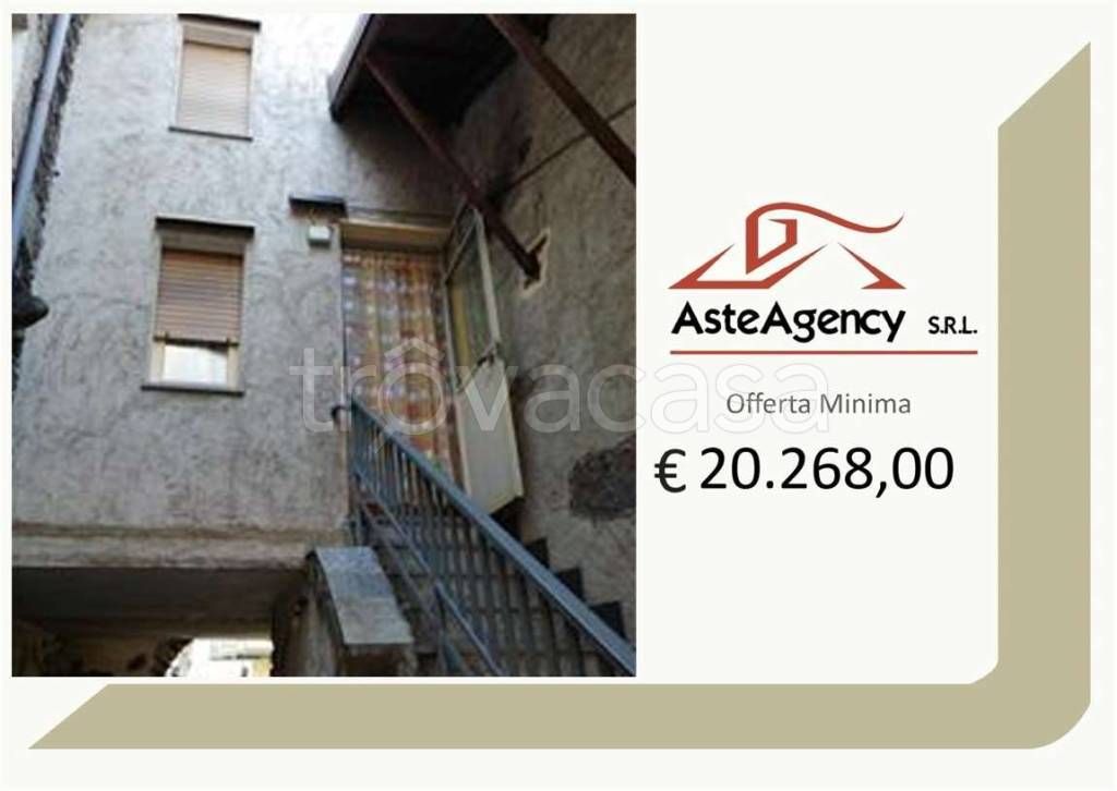 casa indipendente in vendita a Piateda