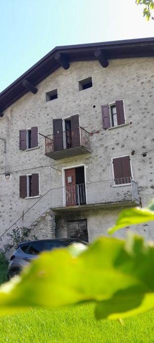 casa indipendente in vendita a Piateda