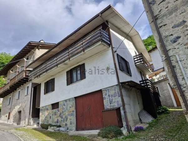 casa indipendente in vendita a Piateda