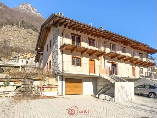 casa indipendente in vendita a Piuro in zona Borgonuovo