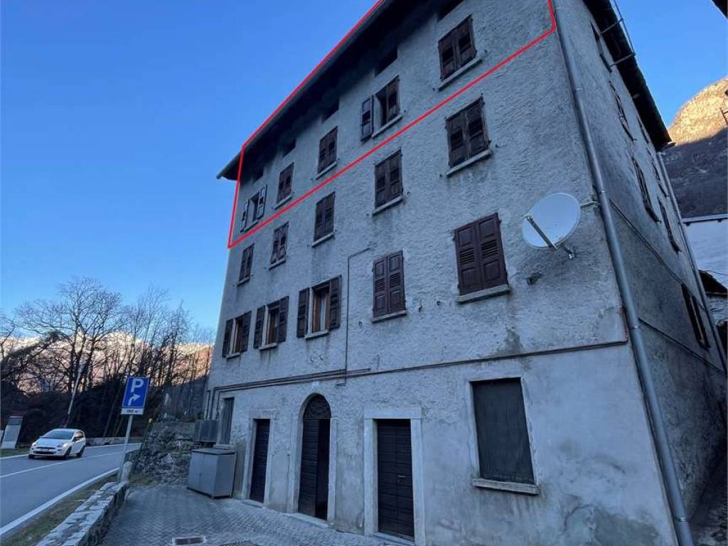 appartamento in vendita a Piuro in zona Santa Croce