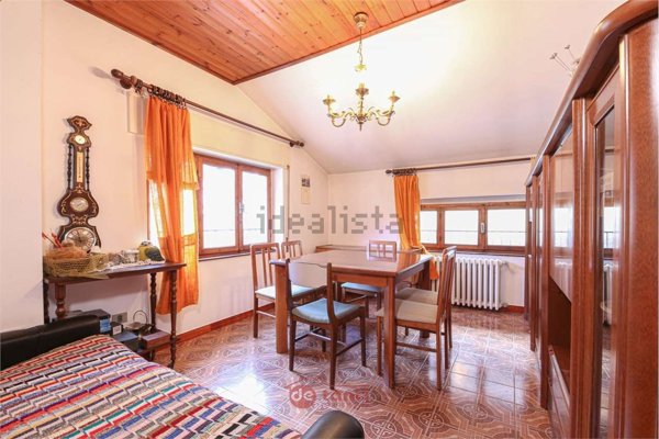 appartamento in vendita a Piuro in zona Borgonuovo