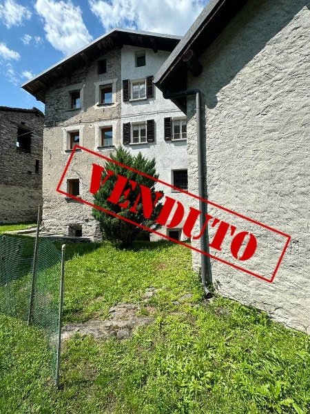 casa indipendente in vendita a Piuro in zona Santa Croce