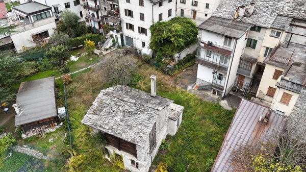 casa indipendente in vendita a Piuro in zona Borgonuovo