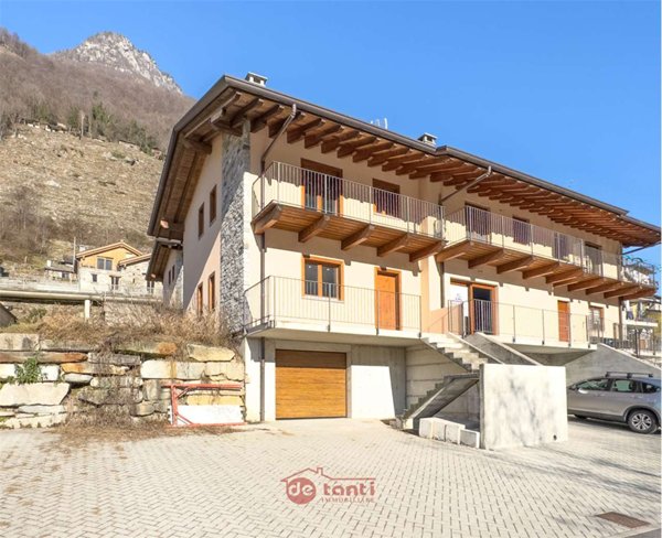 casa indipendente in vendita a Piuro in zona Borgonuovo