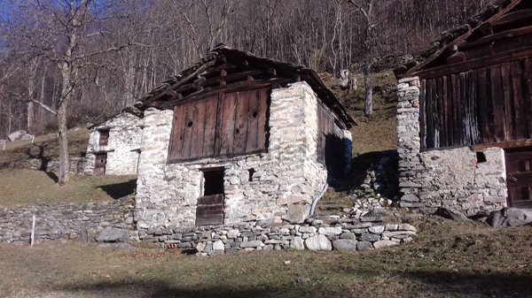 appartamento in vendita a Piuro in zona Savogno