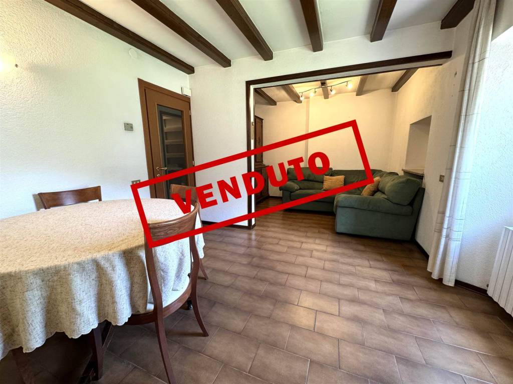 appartamento in vendita a Piuro in zona Borgonuovo